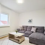 Apartamento Sanja - One Bedroom With Balcony And Sea View 5