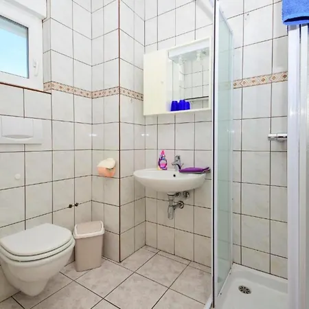 Apartment Sanja - One Bedroom With Balcony And Sea View 5 *