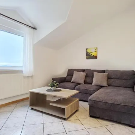 Sanja - One Bedroom With Balcony And Sea View 5